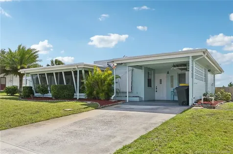 4274 NE Skyline Drive Jensen Beach FL 34957