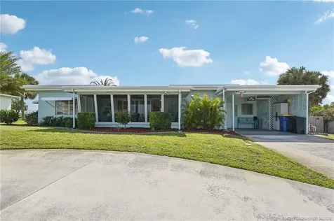 4274 NE Skyline Drive Jensen Beach FL 34957