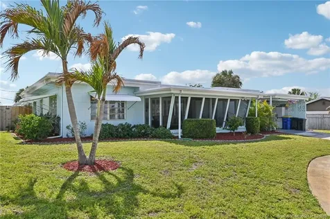 4274 NE Skyline Drive Jensen Beach FL 34957