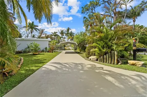 505 SW North Carolina Drive Stuart FL 34994