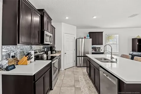 1749 SW Alberca Lane Port St Lucie FL 34953