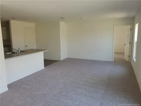 611 SW Mccomb Avenue SW Port St Lucie FL 34953