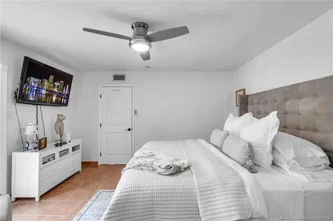 8106 SW 23rd Street North Lauderdale FL 33068