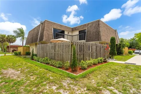 8106 SW 23rd Street North Lauderdale FL 33068