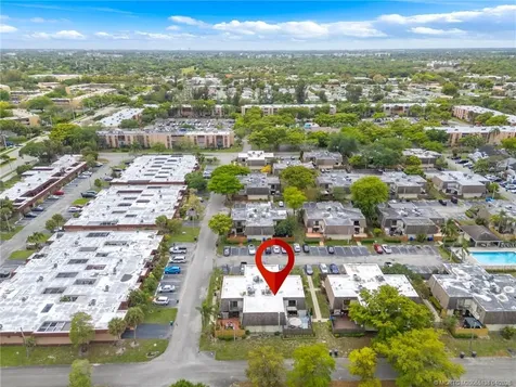 8106 SW 23rd Street North Lauderdale FL 33068