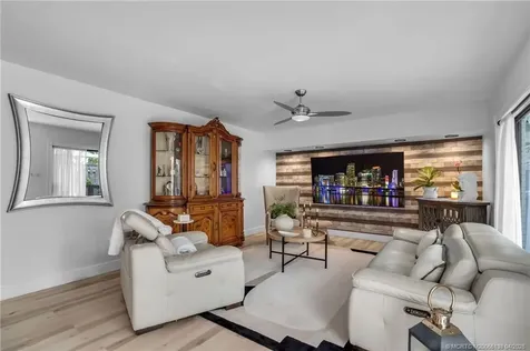 8106 SW 23rd Street North Lauderdale FL 33068