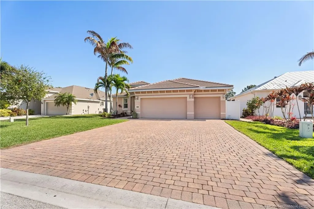 445 NW Sunflower Place Jensen Beach FL 34957