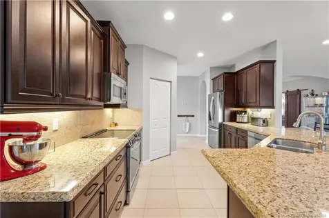 445 NW Sunflower Place Jensen Beach FL 34957