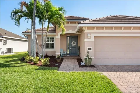 445 NW Sunflower Place Jensen Beach FL 34957