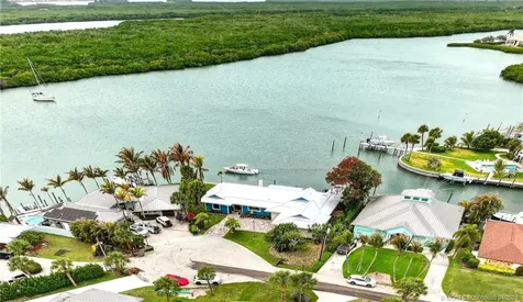 276 Bermuda Beach Drive Hutchinson Island FL 34949