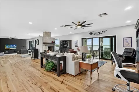 276 Bermuda Beach Drive Hutchinson Island FL 34949