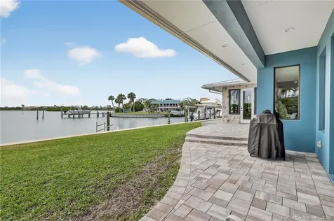 276 Bermuda Beach Drive Hutchinson Island FL 34949
