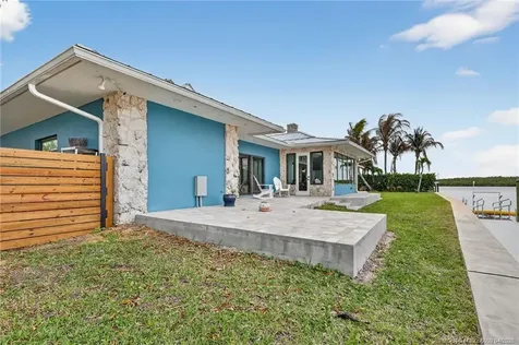 276 Bermuda Beach Drive Hutchinson Island FL 34949