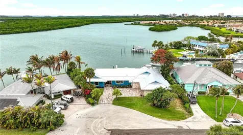 276 Bermuda Beach Drive Hutchinson Island FL 34949