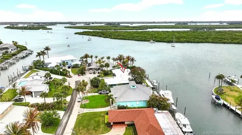 276 Bermuda Beach Drive Hutchinson Island FL 34949