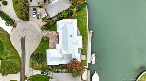 276 Bermuda Beach Drive Hutchinson Island FL 34949
