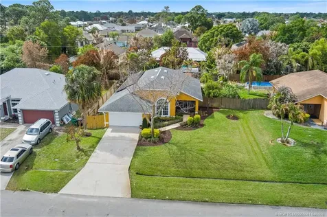 1226 SW Melrose Avenue Port St Lucie FL 34953