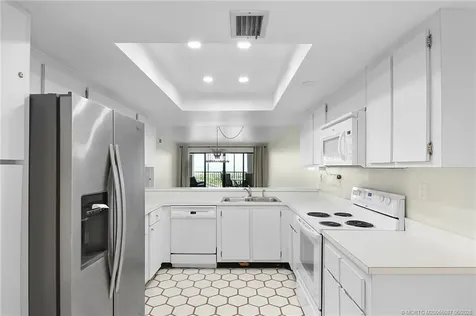 529 NE Plantation Road Stuart FL 34996