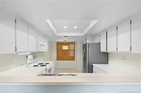 529 NE Plantation Road Stuart FL 34996
