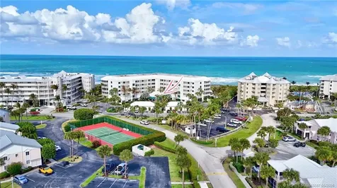 529 NE Plantation Road Stuart FL 34996