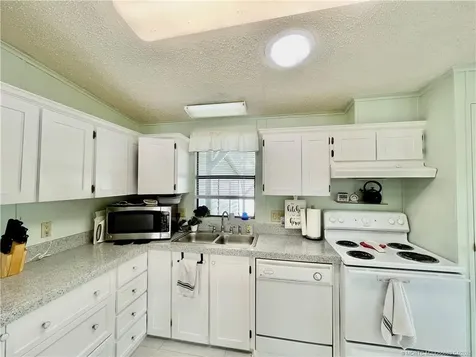16300 SW Indianwood Circle Indiantown FL 34956