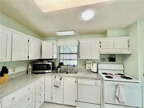 16300 SW Indianwood Circle Indiantown FL 34956