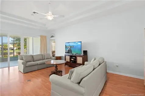 1661 NW Old Oak Terrace Jensen Beach FL 34957