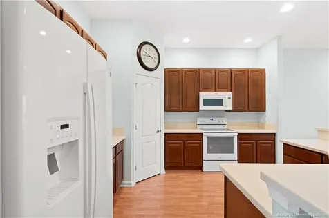 1661 NW Old Oak Terrace Jensen Beach FL 34957