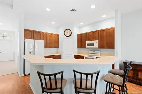 1661 NW Old Oak Terrace Jensen Beach FL 34957