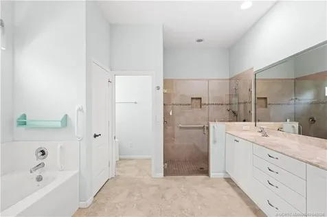 1661 NW Old Oak Terrace Jensen Beach FL 34957