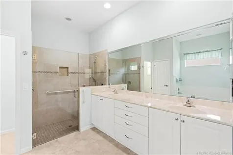 1661 NW Old Oak Terrace Jensen Beach FL 34957