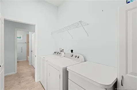 1661 NW Old Oak Terrace Jensen Beach FL 34957