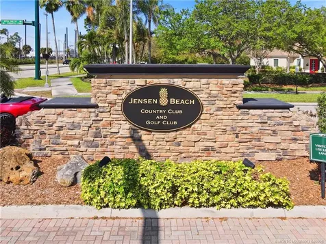1661 NW Old Oak Terrace Jensen Beach FL 34957