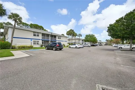 1506 SE Royal Green Circle Port St Lucie FL 34952