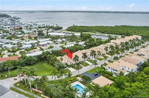 107 Pepper Lane Jensen Beach FL 34957