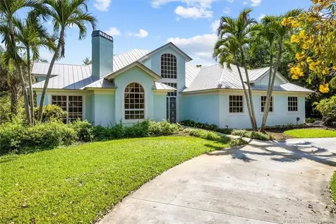 340 SE Saint Lucie Boulevard Stuart FL 34996