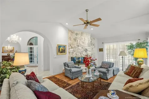 340 SE Saint Lucie Boulevard Stuart FL 34996