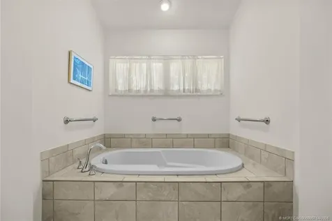 340 SE Saint Lucie Boulevard Stuart FL 34996
