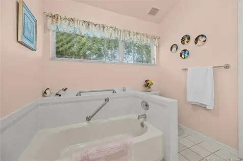 340 SE Saint Lucie Boulevard Stuart FL 34996
