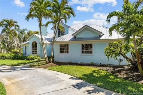 340 SE Saint Lucie Boulevard Stuart FL 34996