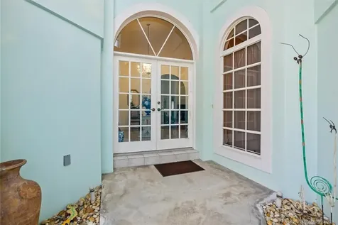 340 SE Saint Lucie Boulevard Stuart FL 34996
