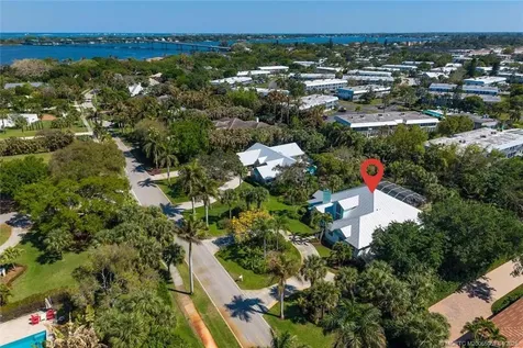 340 SE Saint Lucie Boulevard Stuart FL 34996