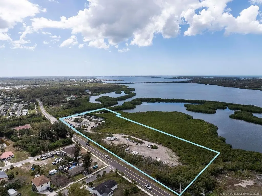 6817 Bayshore Road Palmetto FL 34221
