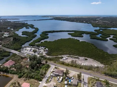 6817 Bayshore Road Palmetto FL 34221