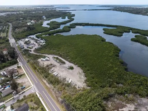 6817 Bayshore Road Palmetto FL 34221