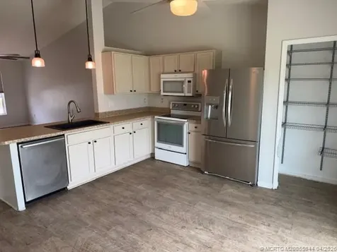 721 SW Mccullough Avenue Port St Lucie FL 34953