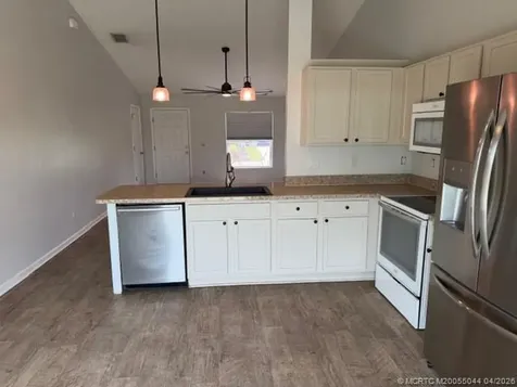 721 SW Mccullough Avenue Port St Lucie FL 34953