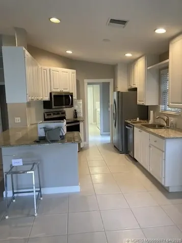 8952 SE Retreat Drive Hobe Sound FL 33455