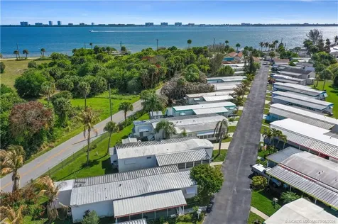 4736 NE Blue Heron Lane Jensen Beach FL 34957