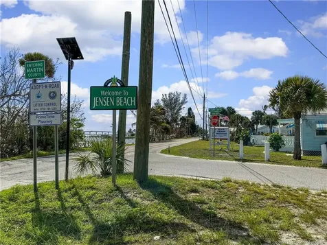 4736 NE Blue Heron Lane Jensen Beach FL 34957